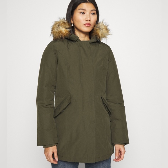 Canadian Classics Winter Coat - Picture 1 of 6